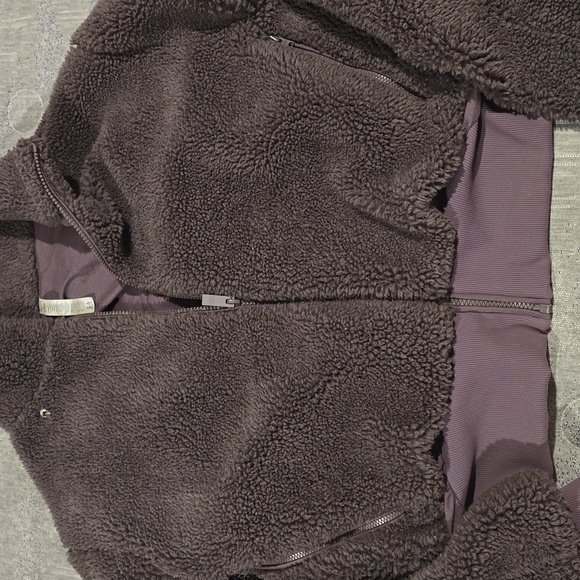 Alo yoga jacket - Picture 1 of 2
